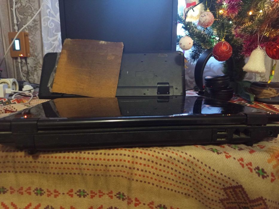 Ноутбук Samsung r60+