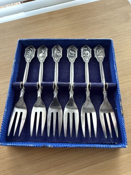 Вінтажний набір виделок(посрібнення)