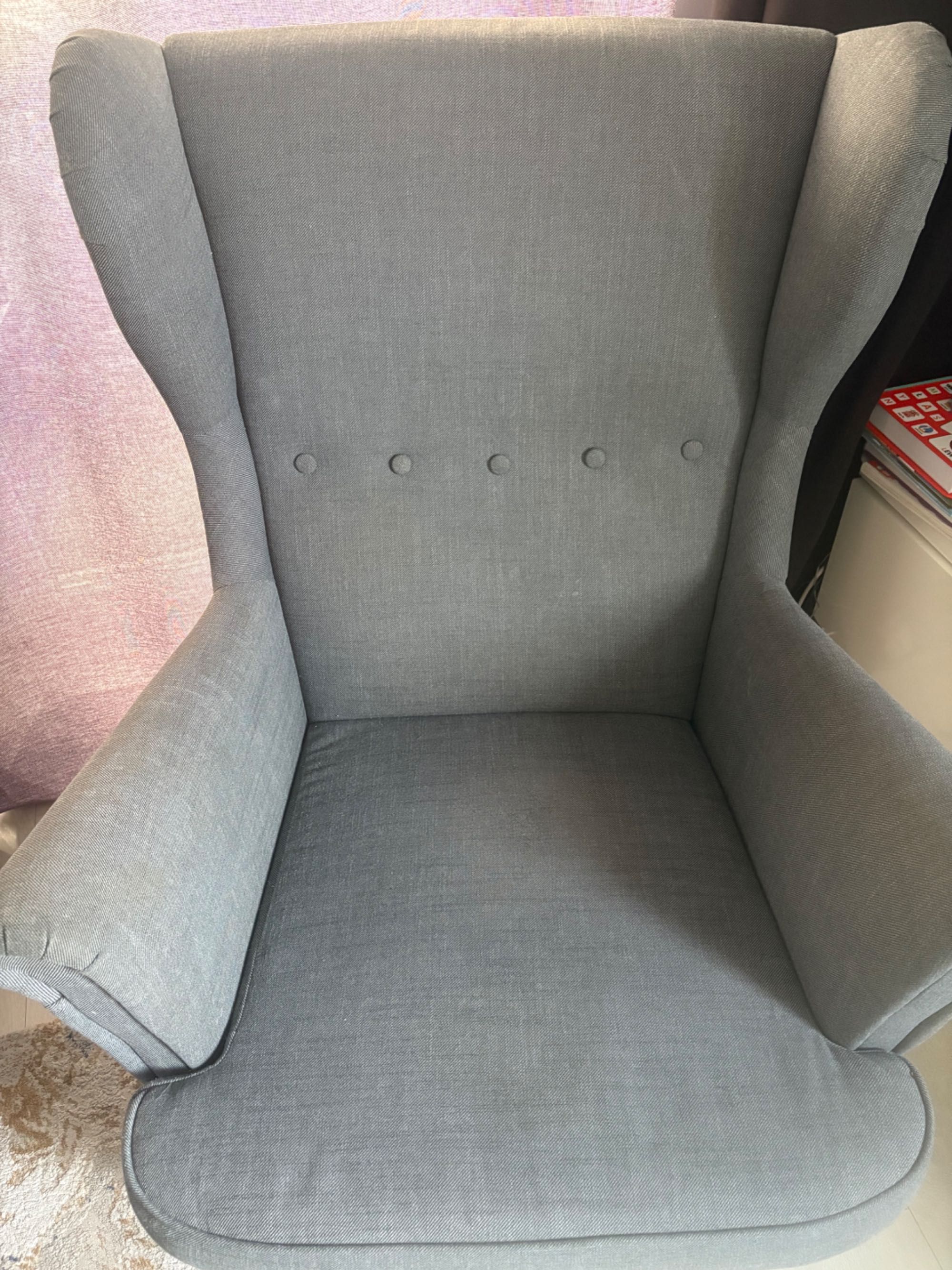 Fotel uszak IKEA z podnóżkiem
