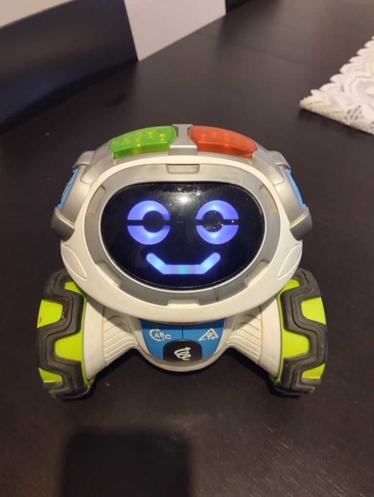 Movi o robot interativo