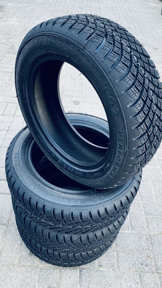 Opona Zimowa Bieżnikowana 185/55R15 Gold-Gum Five Star FO2 Performance