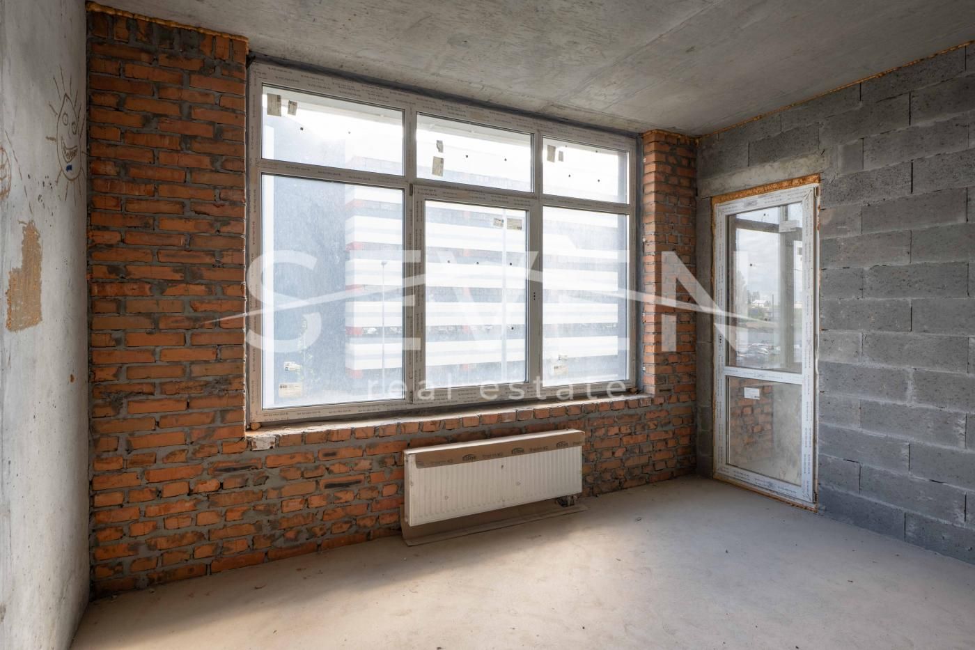 Продаж 3к квартира 73 м2 ЖК Галактика Сверстюка 6д метро Лівобережна