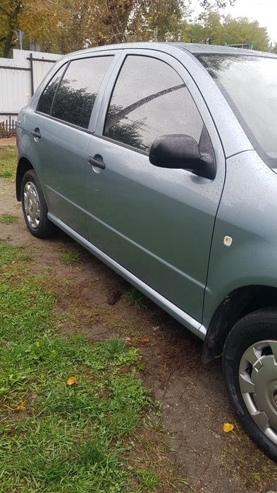 Авто Шкода фабія