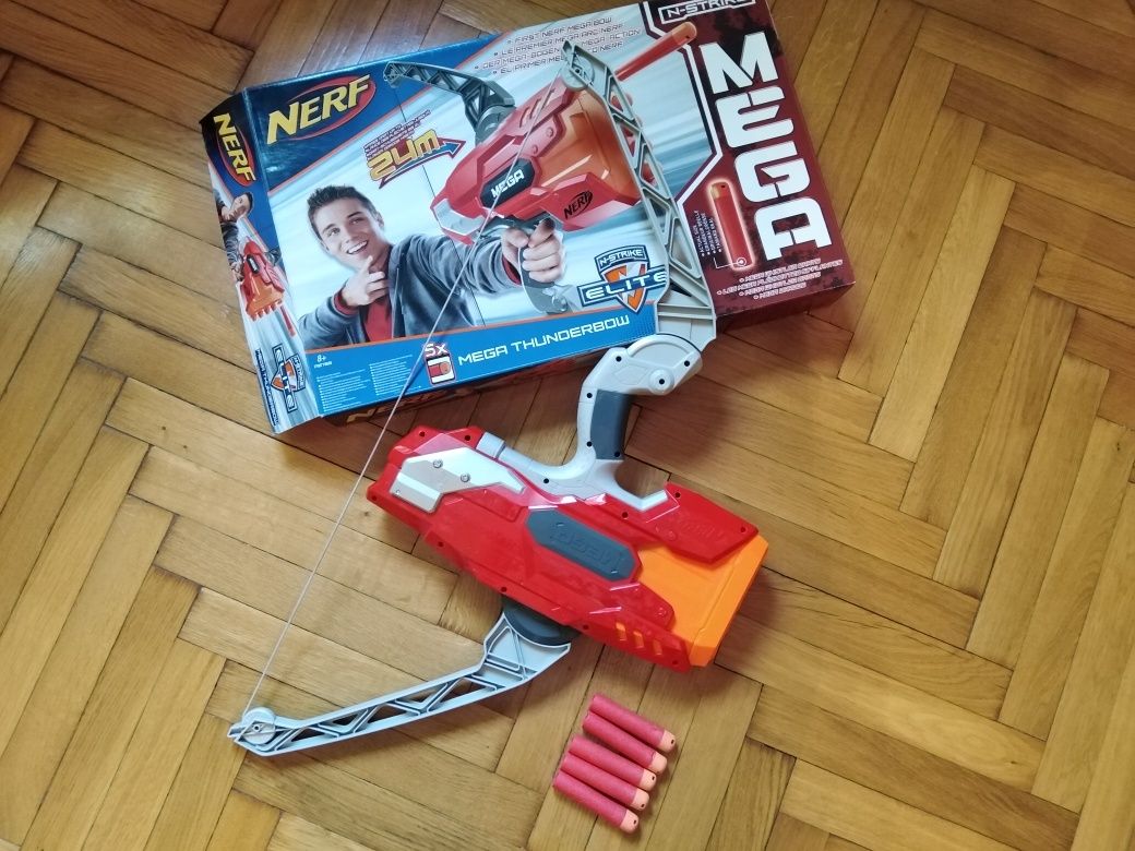 Nerf Mega + gratis