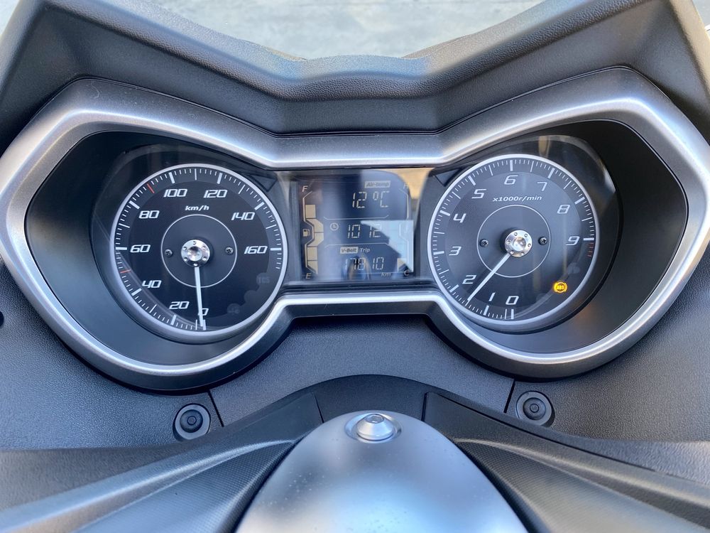 Yamaha Xmax 300 Full Extras