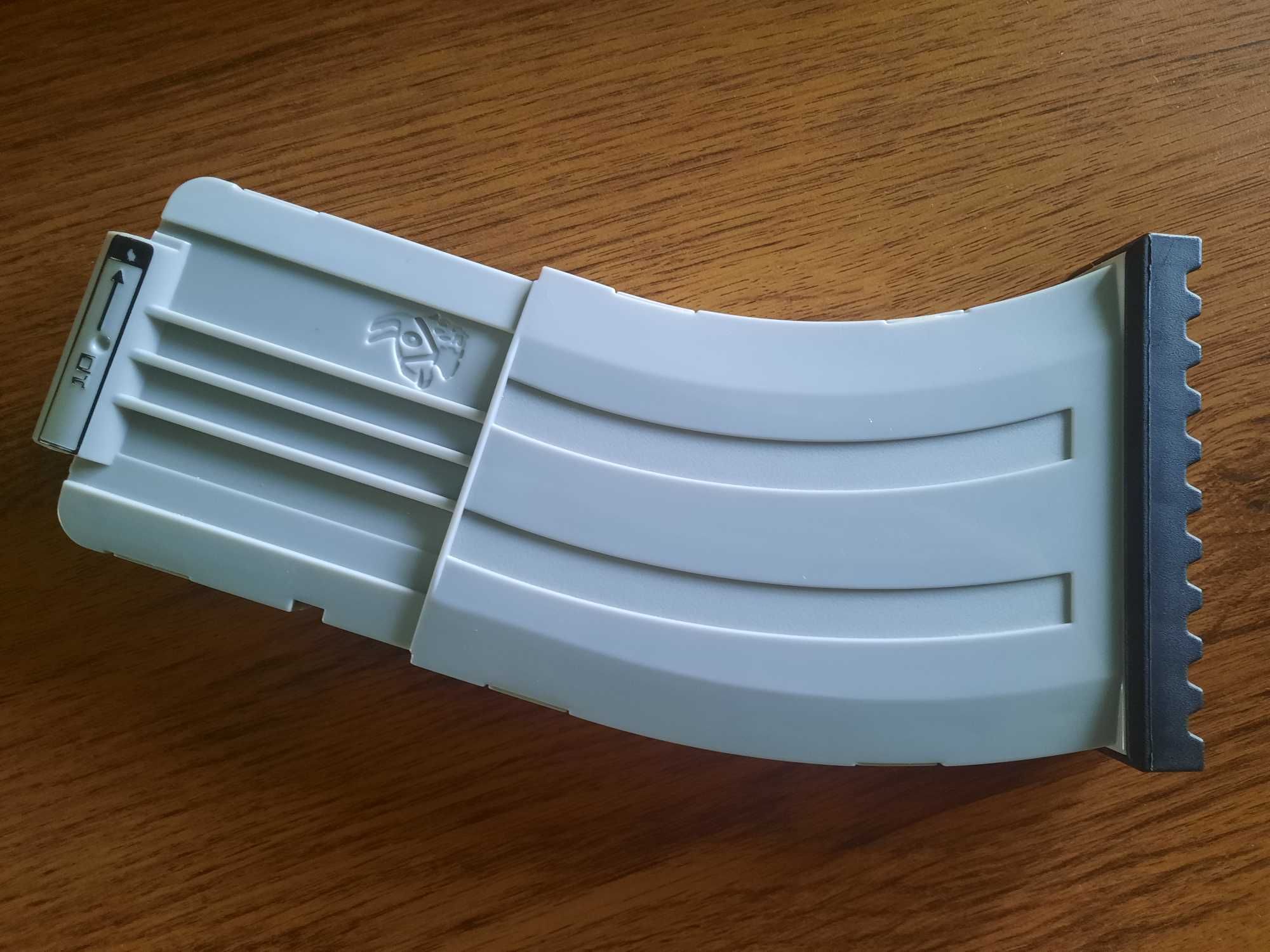 Продам бластер Nerf Fortnite AR-L