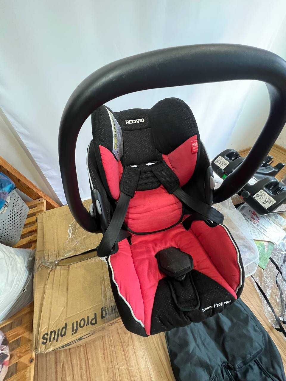 Recaro young profi с базой ISOFIX детское авто кресло автокрісло 0+