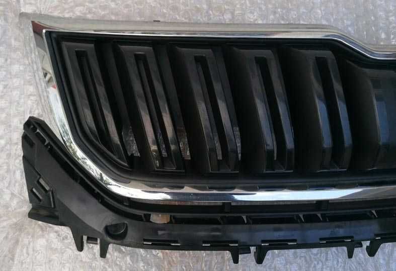 grelha frontal skoda kodiaq . fase 1