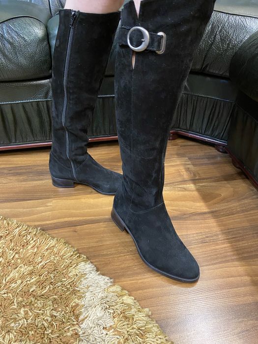 Продам жіночі шкіряні зимові чоботи