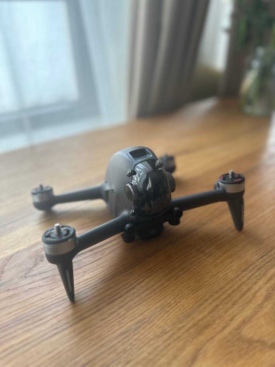 DJI FPV combo drone