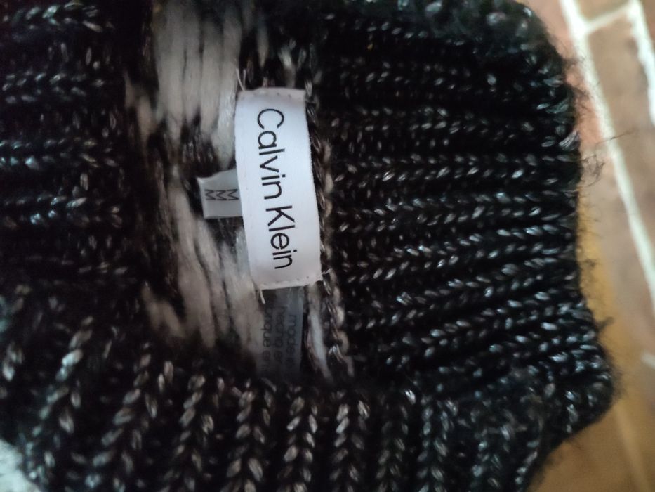 Sweter Calvin Klein M 38