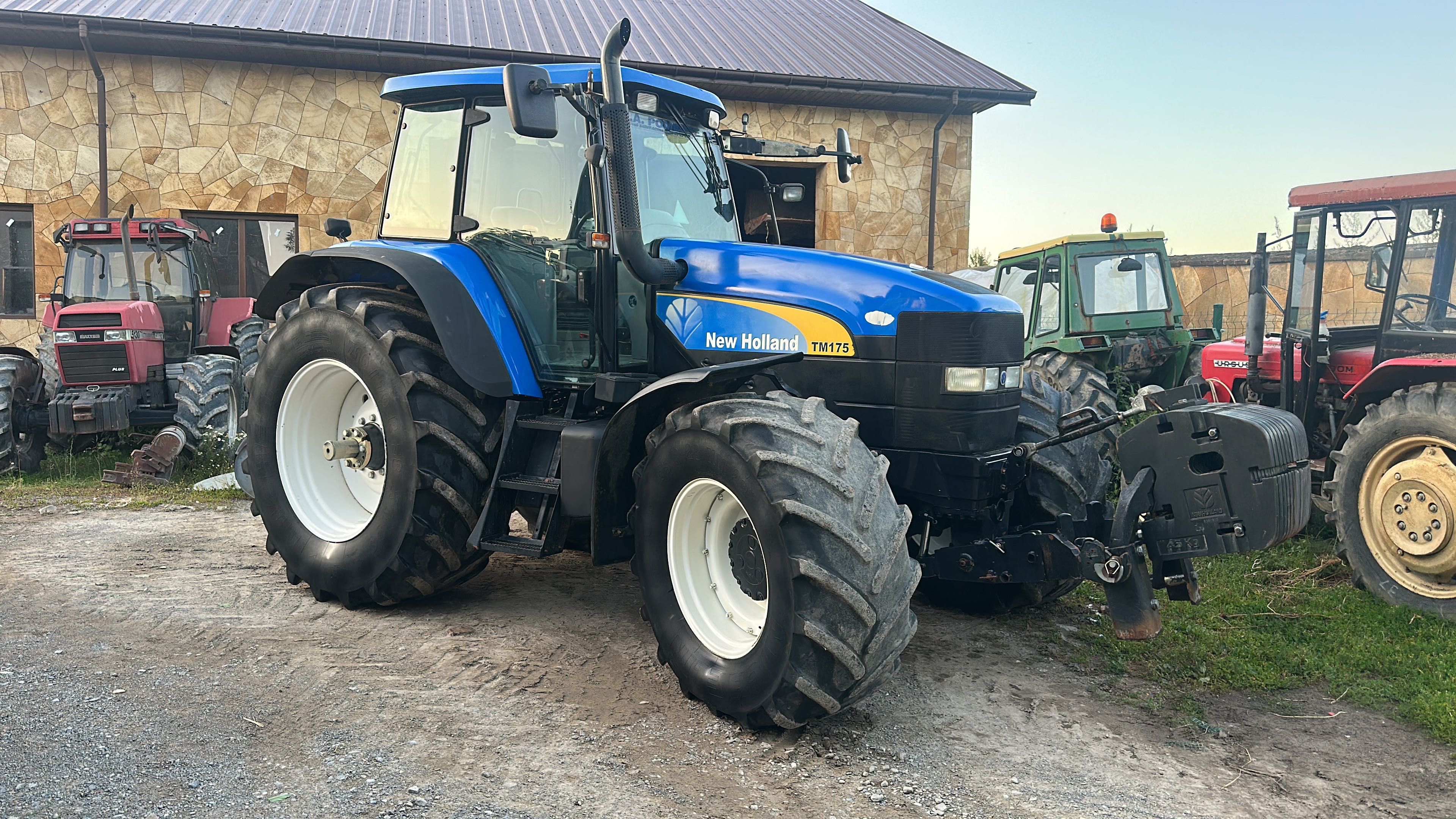 Massey Ferguson 3050,3060,3065,3075 case 956 XL , 5130