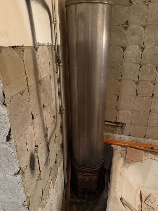 Продам титан ,чавунні батареї та котел