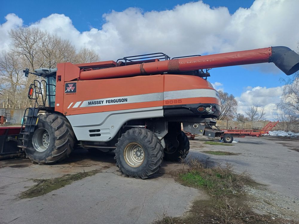 Massey Ferguson 8480