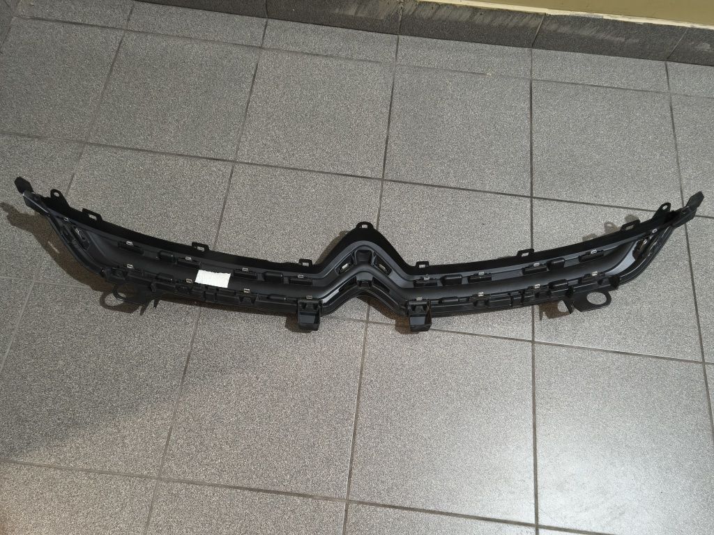 Citroen C4 Picasso II Grill Atrapa Chrom 2013