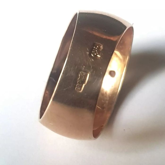 Кольца золотые новые с родными  бирками