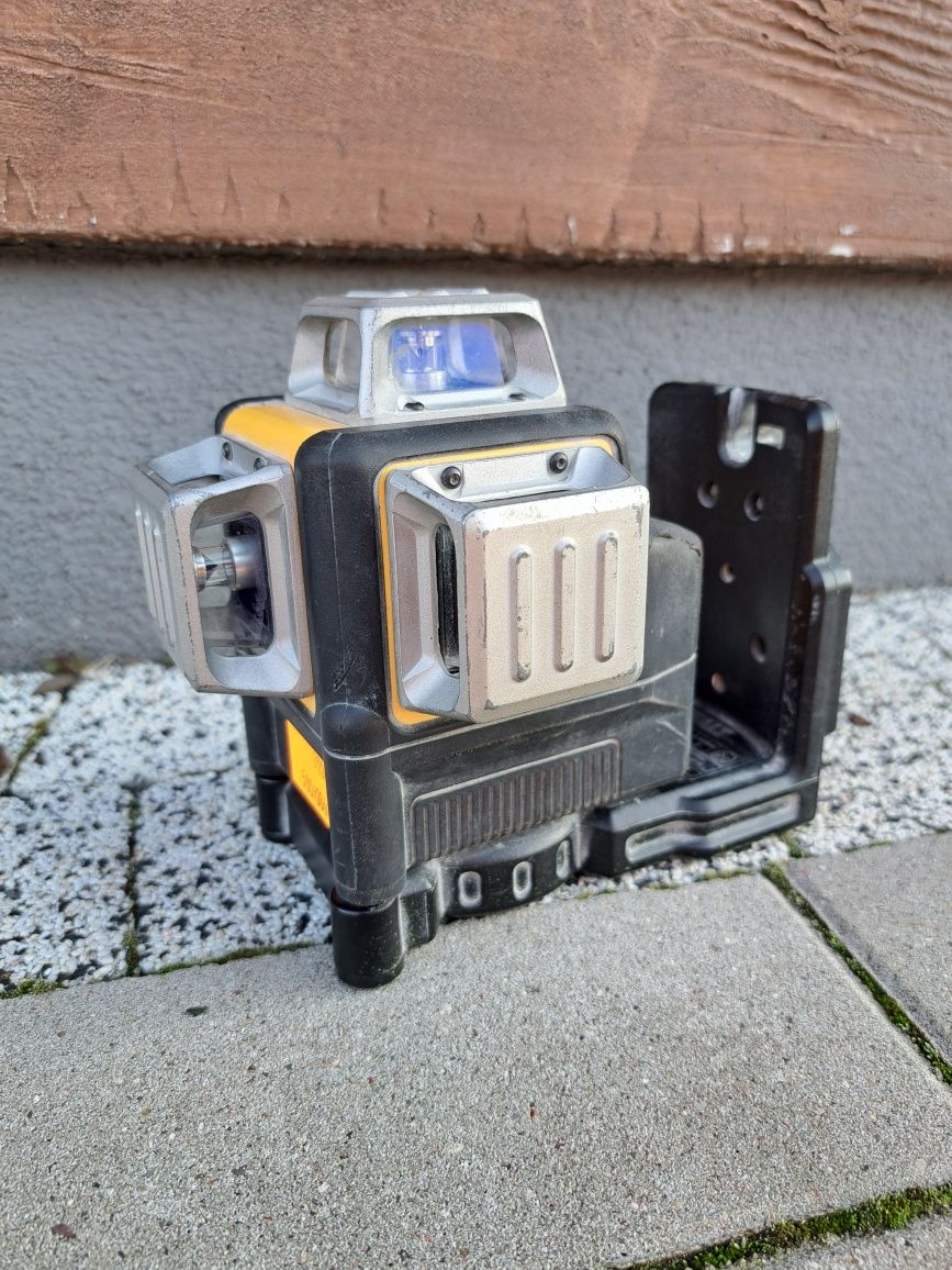 Laser 3x360⁰ dewalt DCE089G