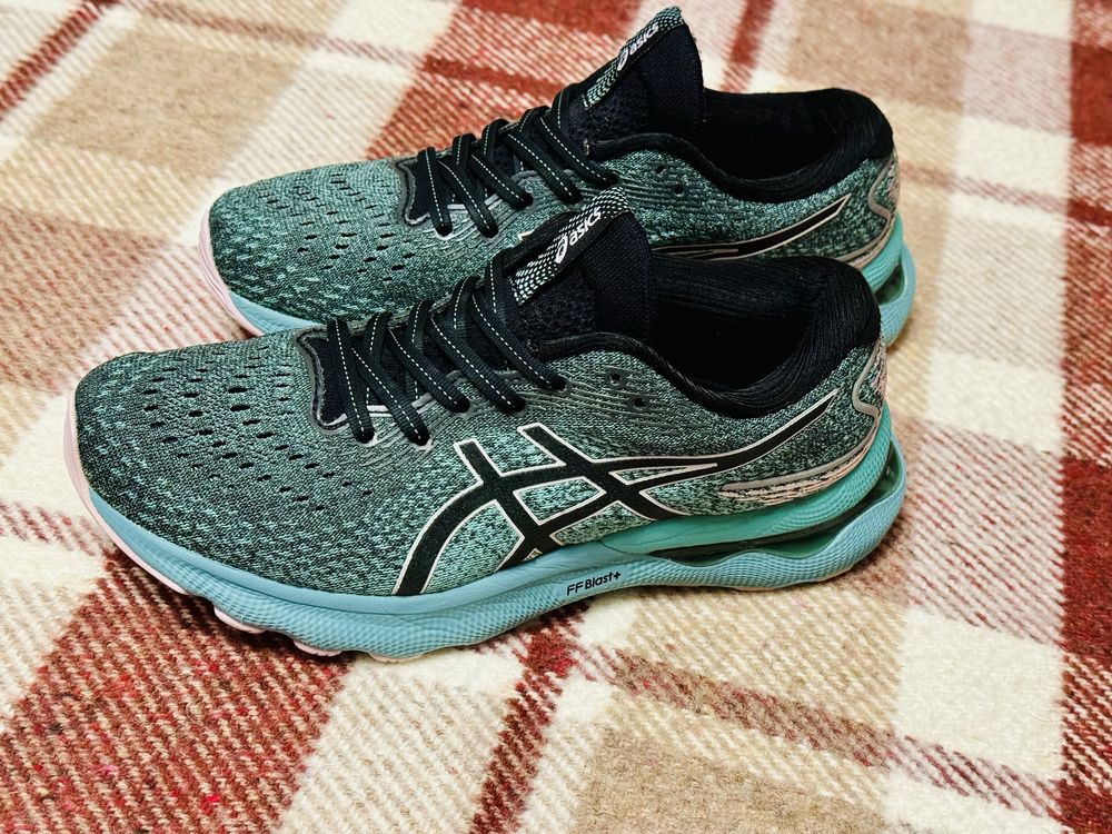 Бігові жіночі кросівки Asics Gel-Nimbus 24 (Оригінал), розмір 38