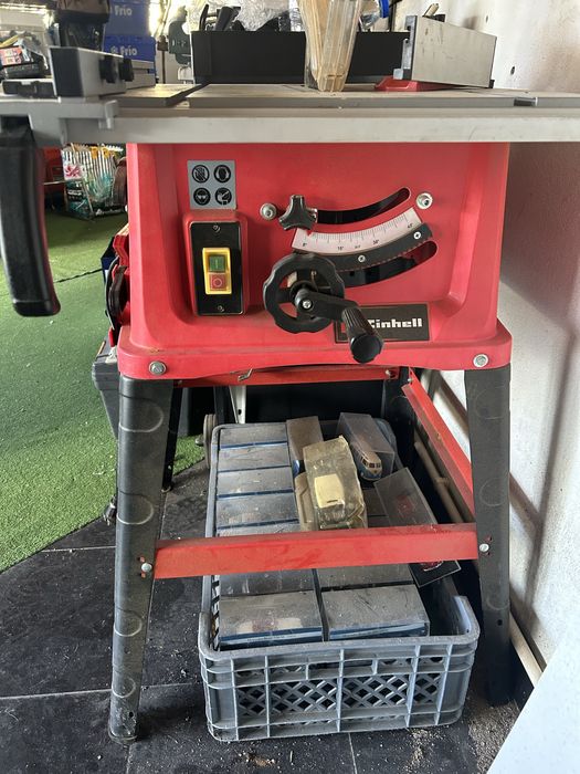 Serra de Mesa e Serra de meia esquadria