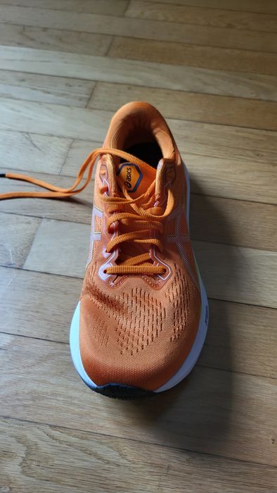 Ténis Asics em bom estado