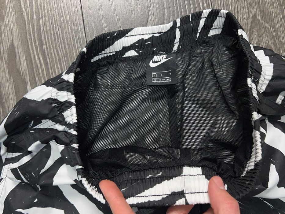 Nike Swoosh чоловічі плавальні спортивні шорти тренувальні оригінал M