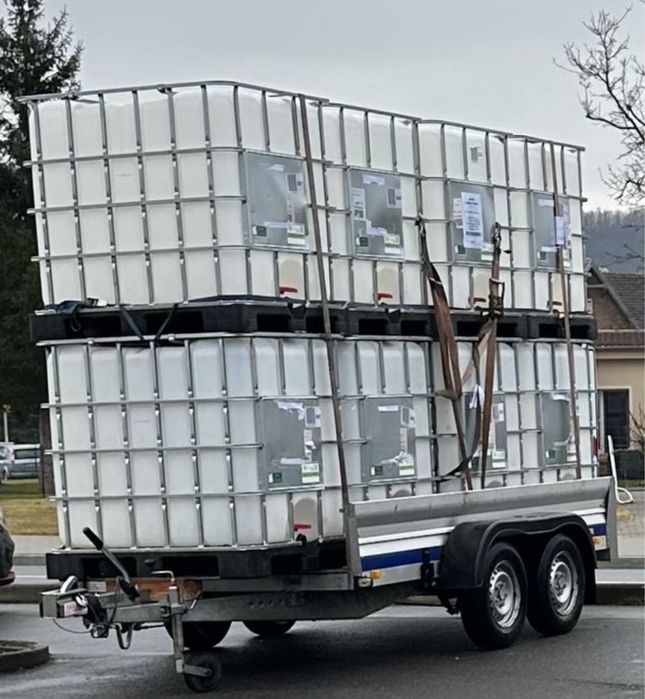 Zbiornik mauzer 1000L na plastikowej palecie. Po Oleju z Oliwek .