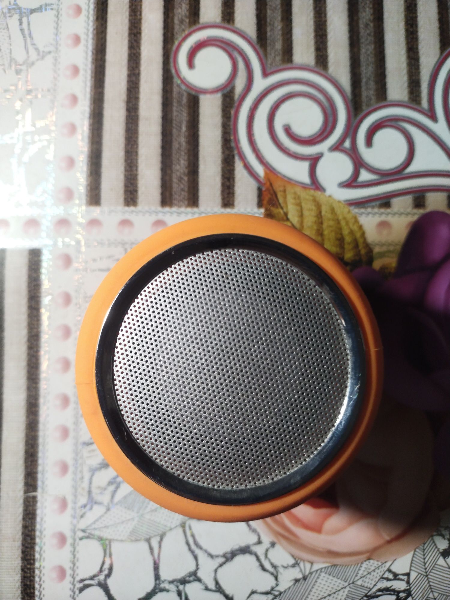 Продам портативную колонку Blaupunkt BT01