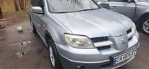 Mitsubishi Outlender 1