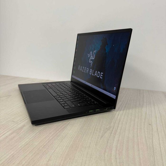 Razer Blade 15 RZ09-0410 2K 165Hz i7-11800H 16GB SSD 256GB RTX 3070