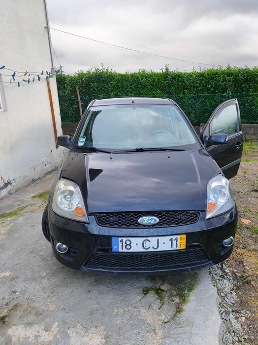Vendo carro Ford Fiesta