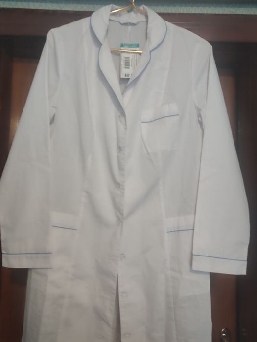 Халати медичні нові та костюми медичні вживані