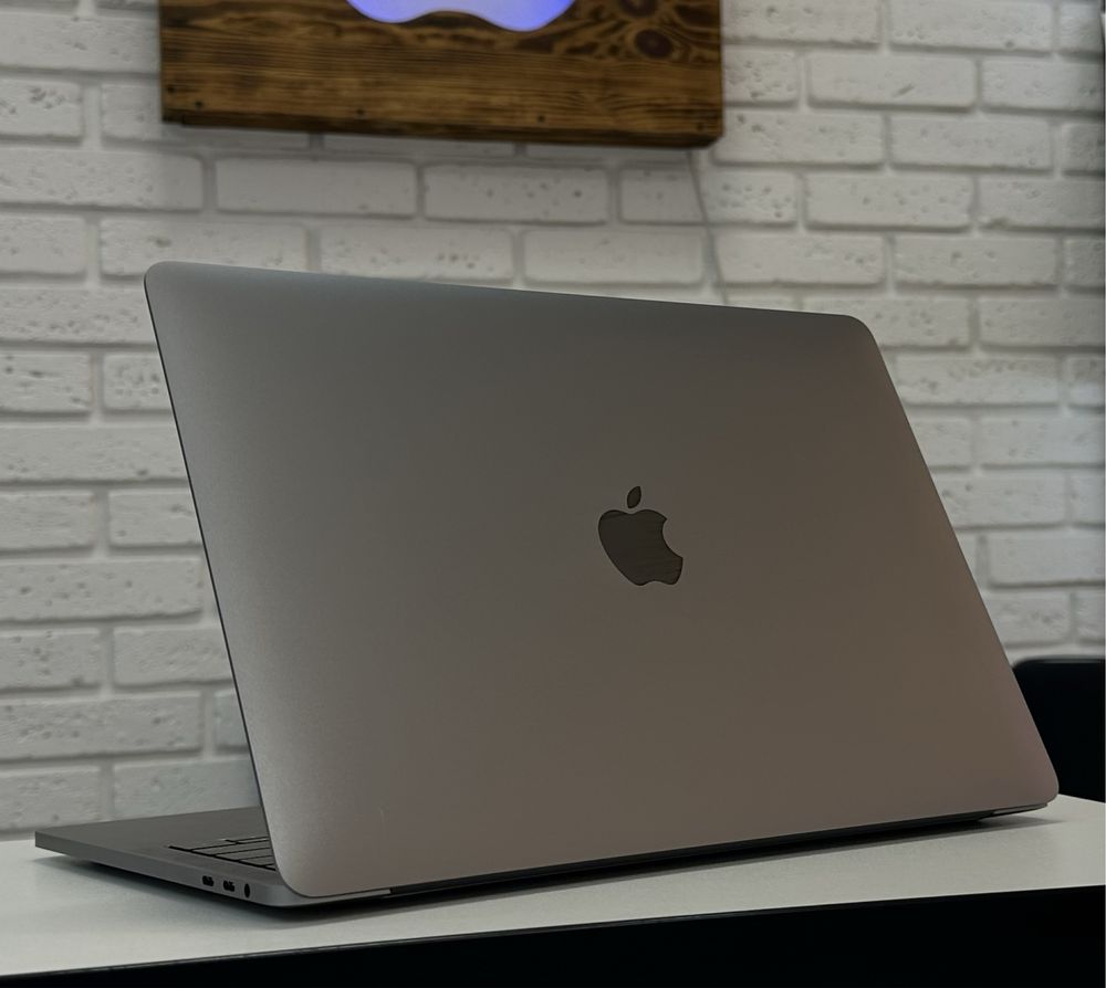 MacBook Pro 13 2018 Touch Bar i7 2.7 16/1TB Магазин Гарантія