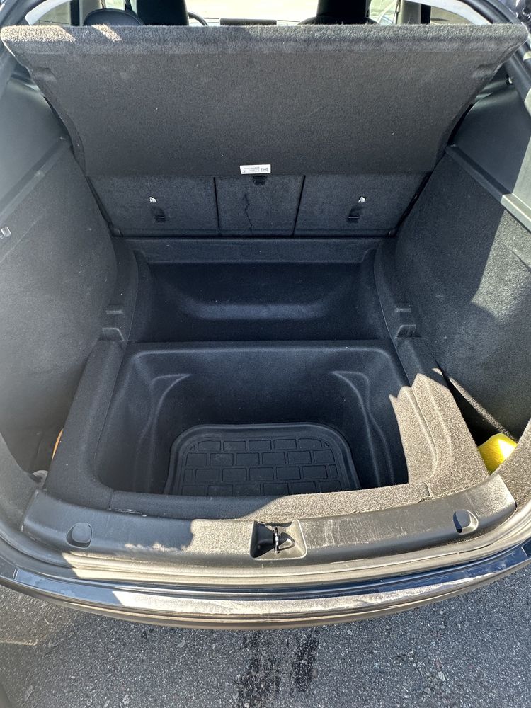 Tesla model Y 2023 Long Range Dual Motor