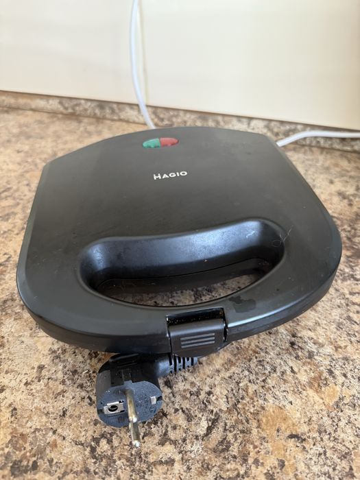 Бутербродниця електична