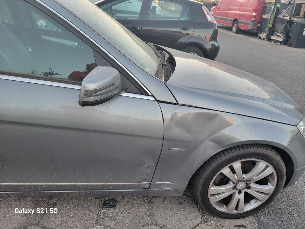 Sprzedam Mercedesa C 220 CDI
