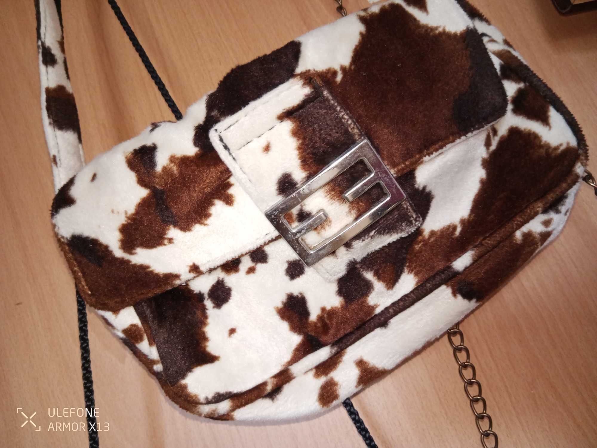 Malas pequenas, clutch cada 5€