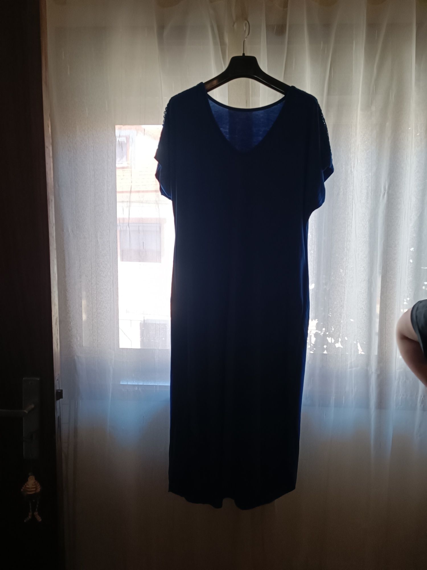 3 Vestidos Novos  30€ - SALDOS