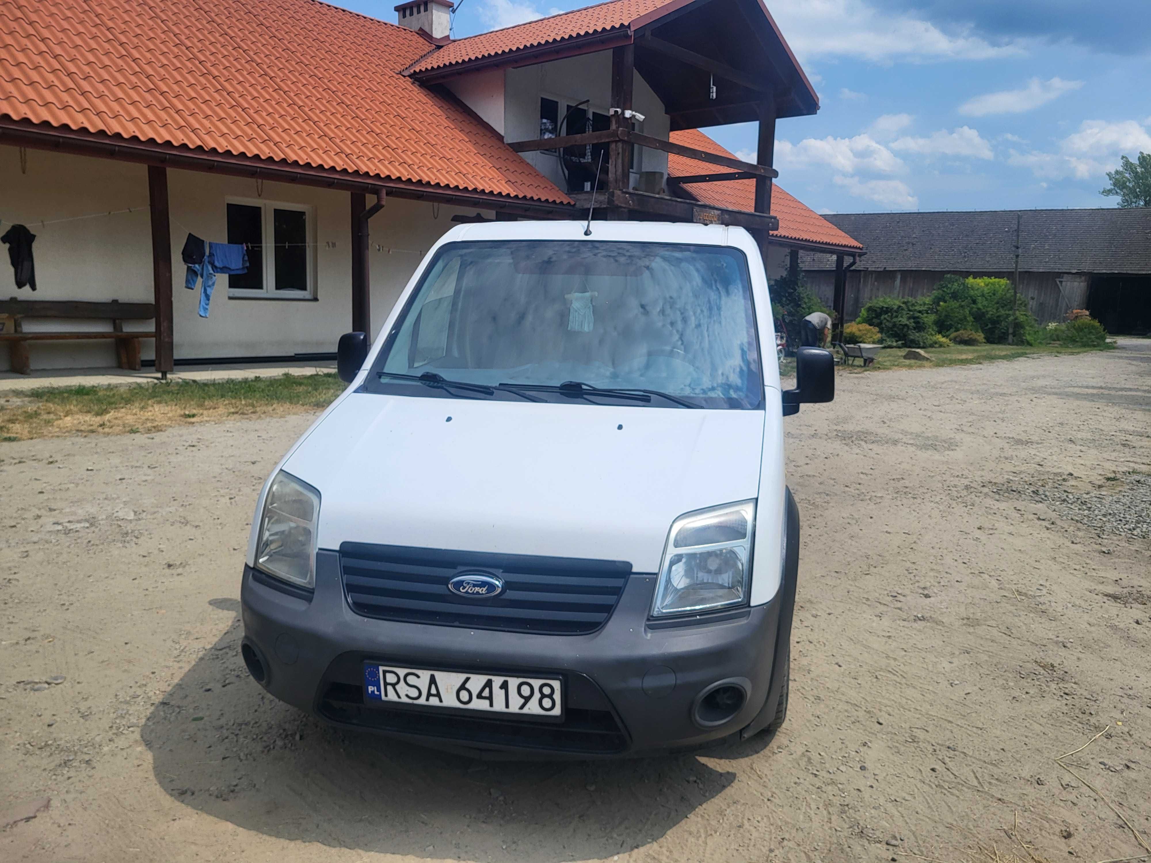 Ford Transit Connect (bez rdzy)