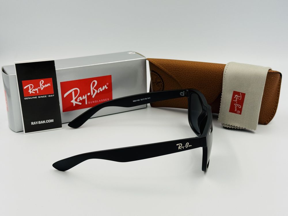 Солнцезащитные очки Ray Ban Justin 4165 Matte Black 54мм стекло