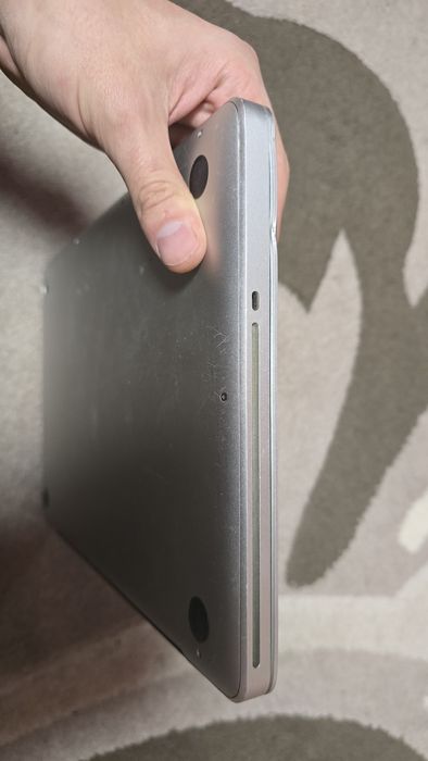 Продам macbook pro 13 5.5