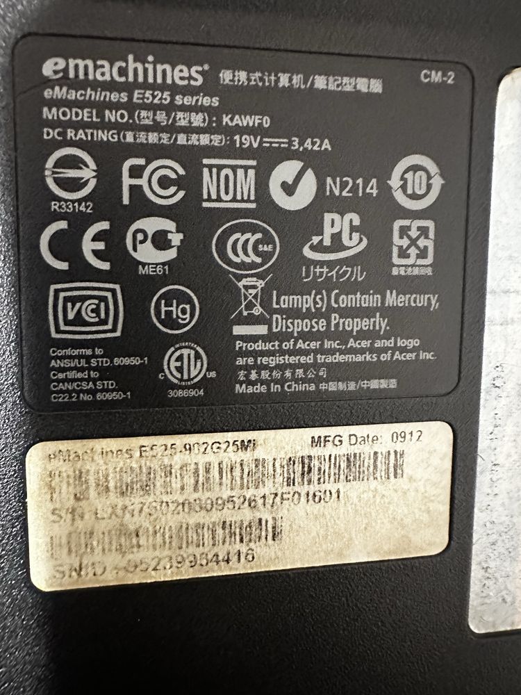 Laptop emachines e525
