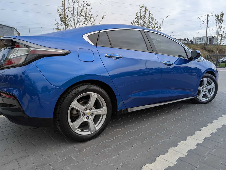 Chevrolet Volt 2