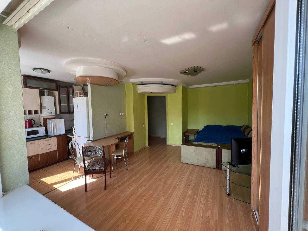 Оренда. 1 кімнатна в Центрі, вул. Халтуріна. 9000+ком послуги