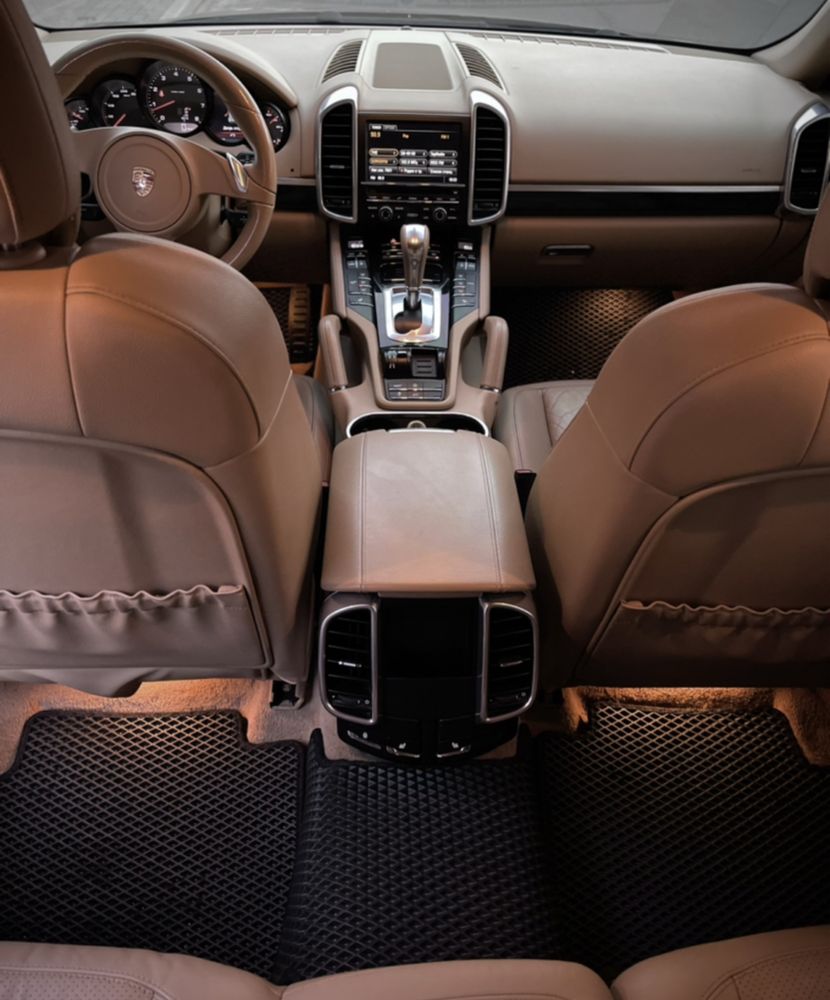Porshe Cayenne 3,6 2012 офіціал , ідеальний стан