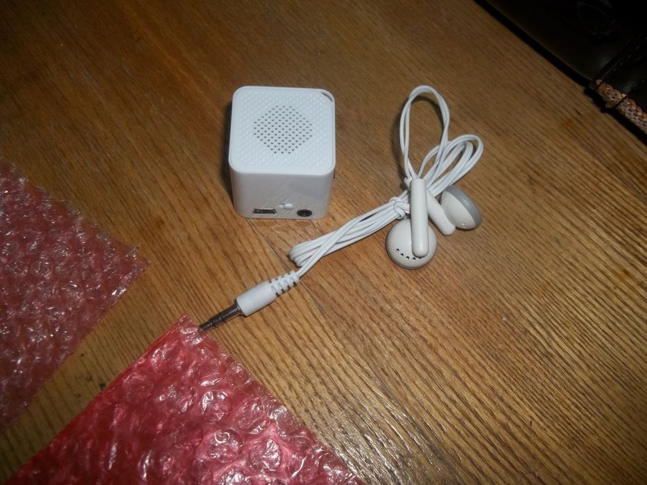 Плеер мп3 громкий с наушниками, колонка