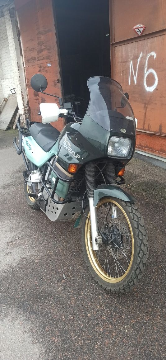 Honda Transalp 600