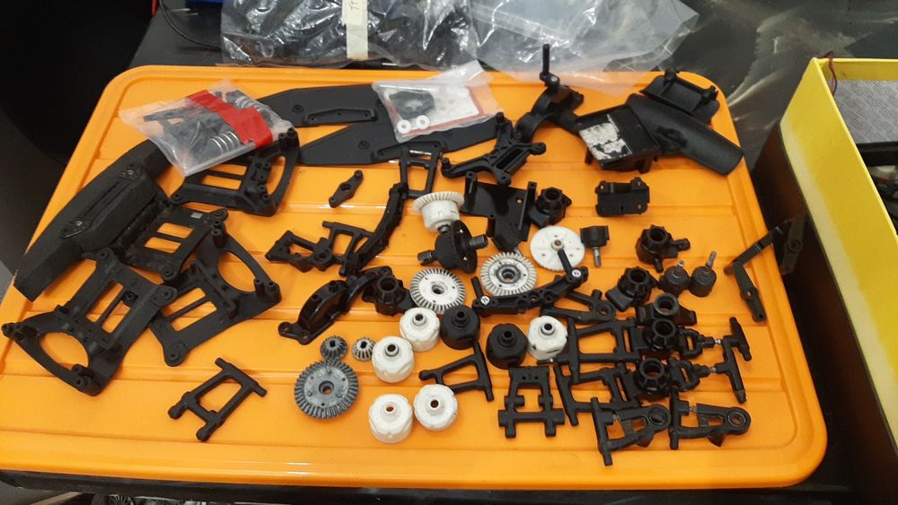 Продам запчасти tamiya Tt01 Tt02