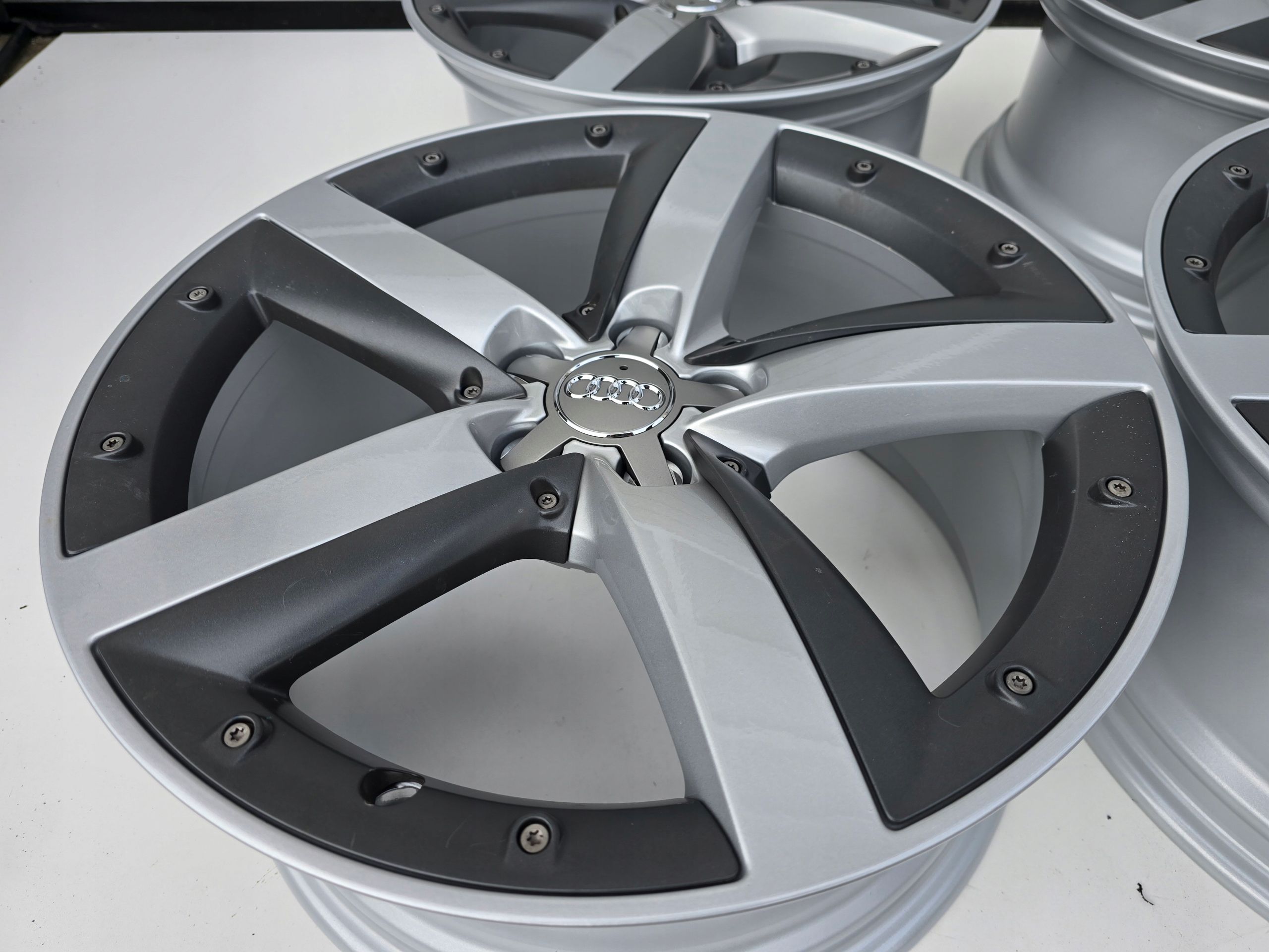 Audi A1 8X0 s line 5x100 17'' ET36