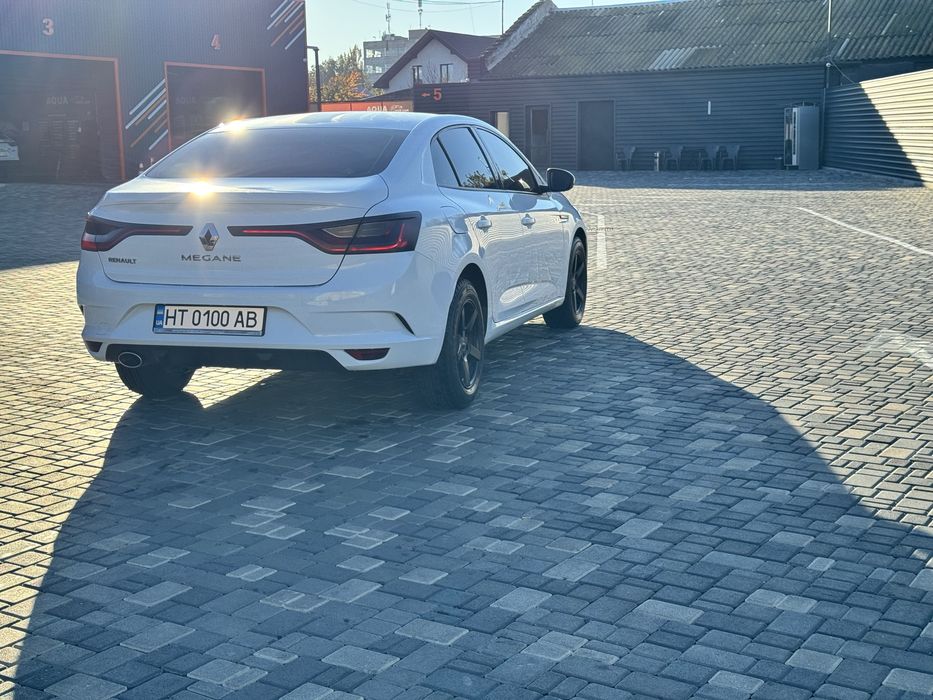 Renualt megane 4 1.6 бензин