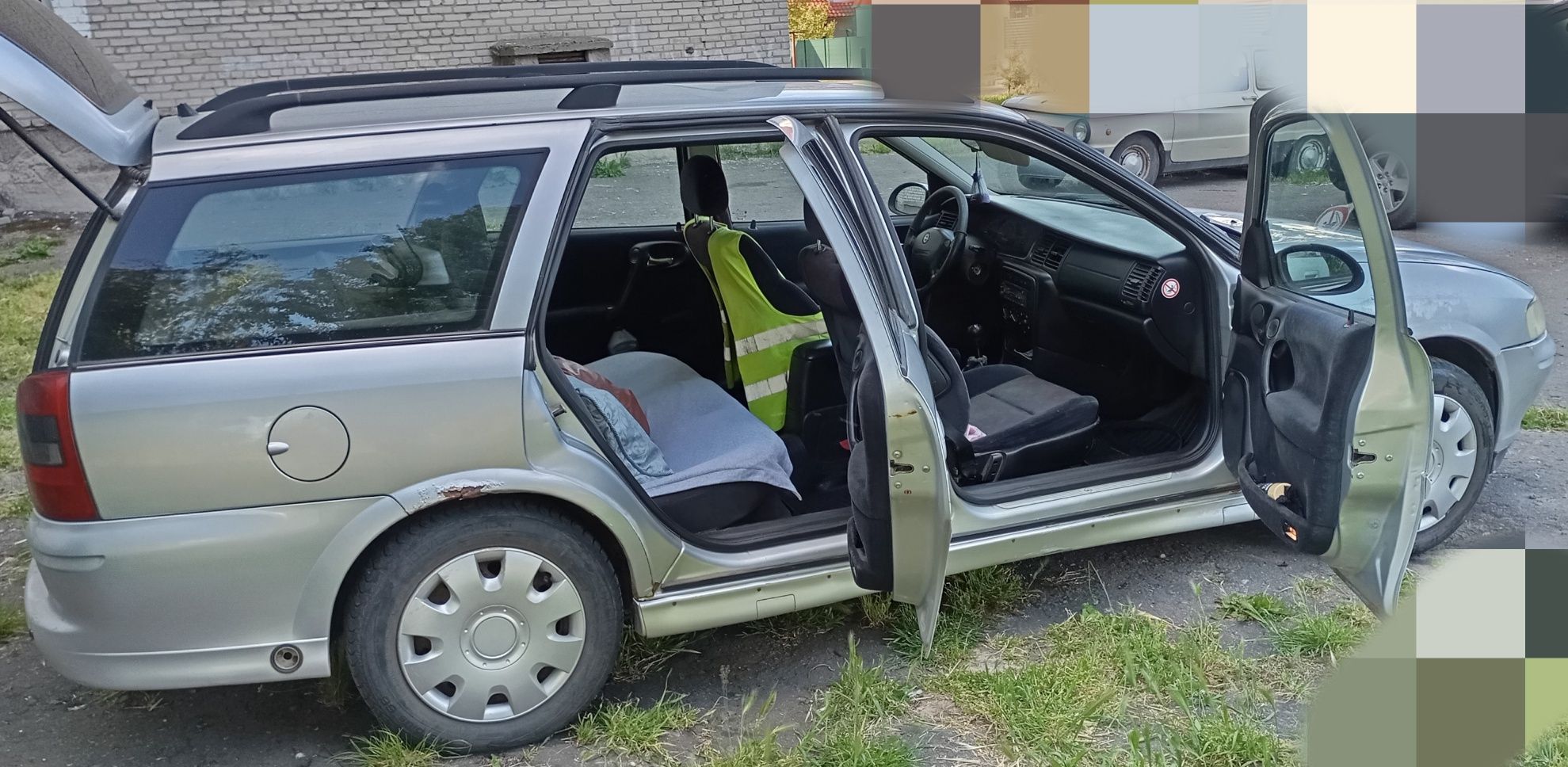 Продам автомобіль Opel Vectra 2000p